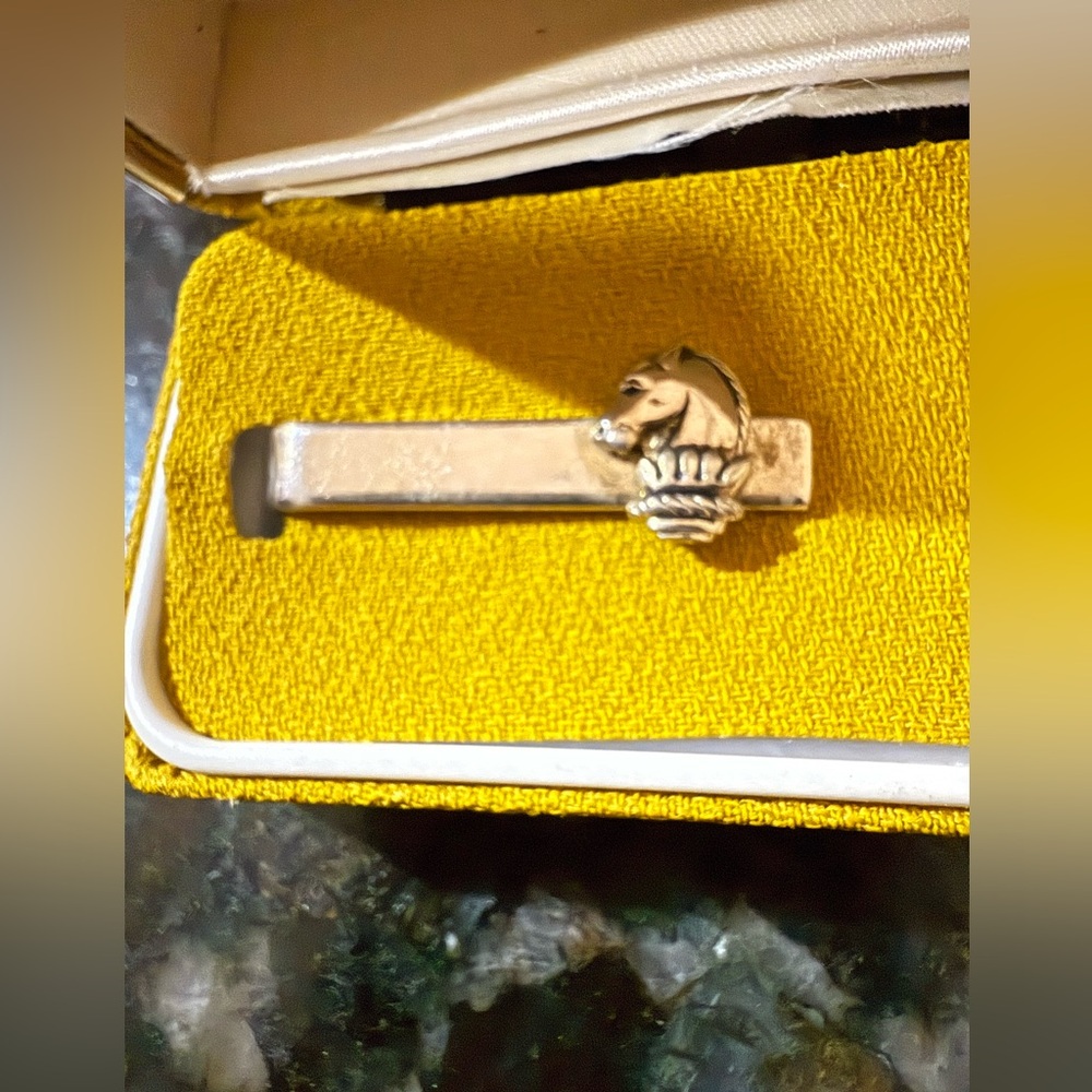 Vintage Shields Horse Bronco Tie Collar Pin Clip Estate Jewelry